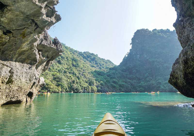 Kayaking in Lan Ha Bay